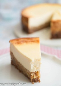 cheesecake cu mere -2